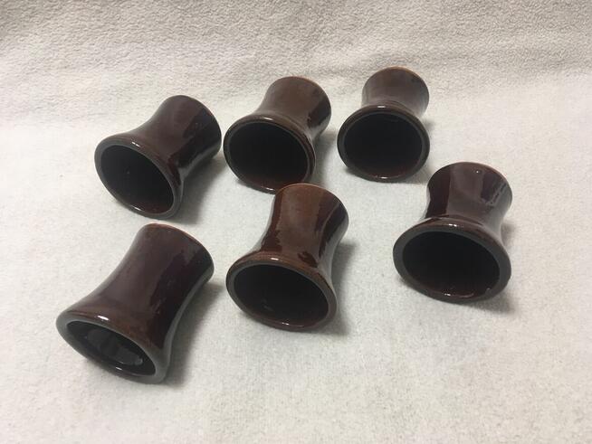 PRL stare kieliszki porcelit kamionka brązowe