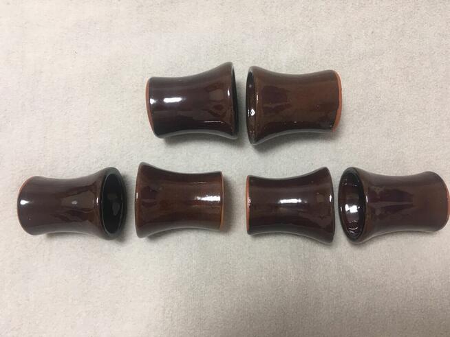 PRL stare kieliszki porcelit kamionka brązowe