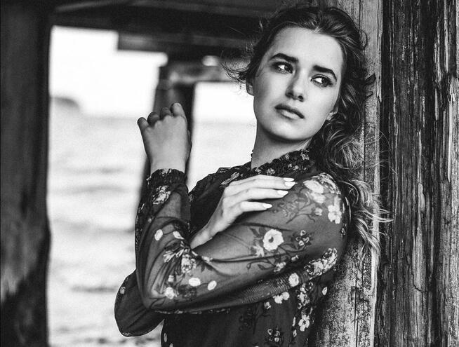 Fotograf Trójmiasto - Sesja Kobieca: Studio, Dom, Plener