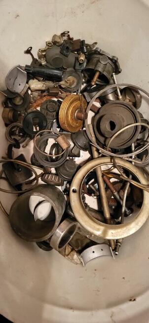 Sprzedam czesci do Fiata 126