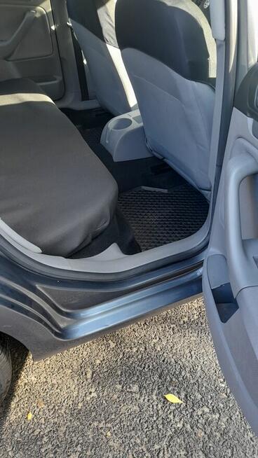 Sprzedam VW Jetta Trendline 1.6 FSI