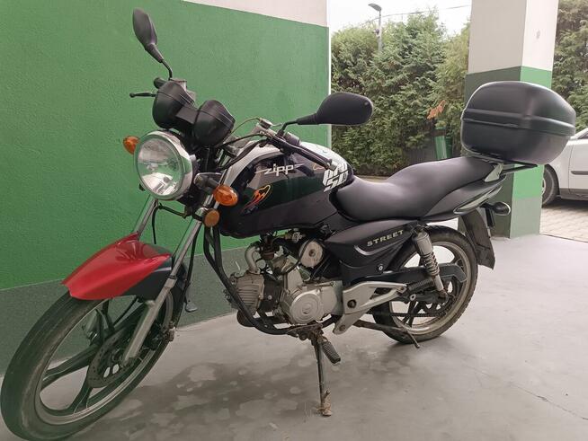 motorower marki Yamasaki YM50-8, z silnikiem 80cm3