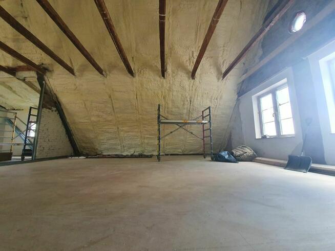 Izolacje Natryskowe, Ocieplanie pianą PUR