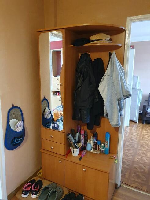 Sprzedam dom z budynkami gospodarczymi