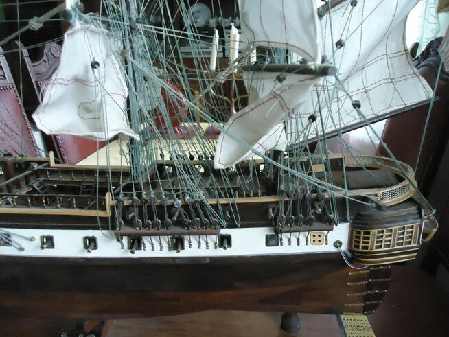 Oryginalny drewniany model żaglowieca US Constellation 1798