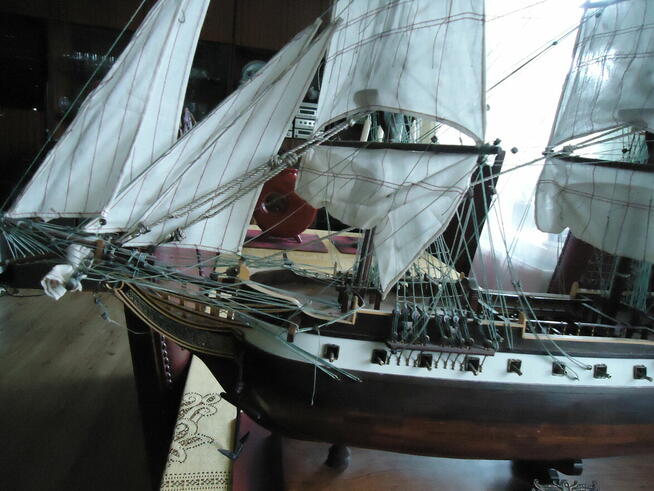 Oryginalny drewniany model żaglowieca US Constellation 1798