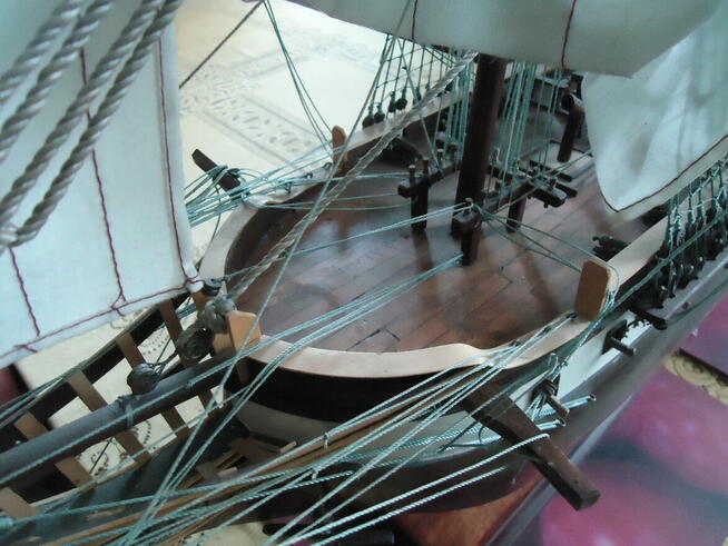 Oryginalny drewniany model żaglowieca US Constellation 1798