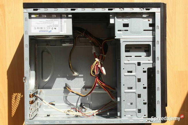 Obudowa komputera ATX + zasilacz, napęd DVD