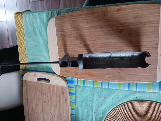 Pistolet do silikonu wysyłka gratis !!!