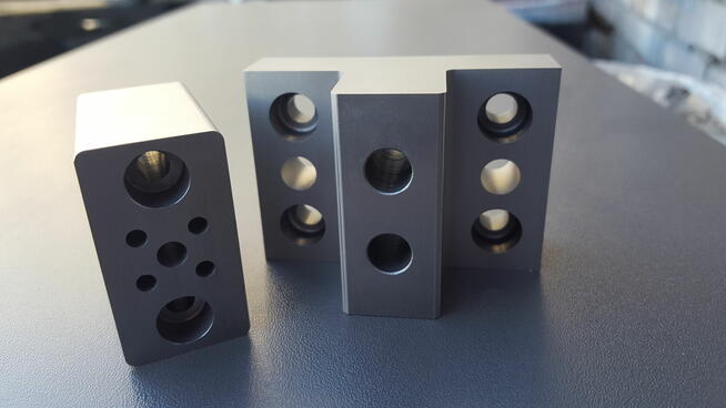 OBRÓBKA ELEKTROEROZYJNA WEDM |Wykrojniki, tłoczniki, Stemple