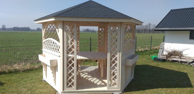 Altana ogrodowa drewniana sześciokątna