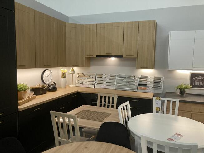 Salon Meblowy BRW ŁASK- NOWY ADRES- JUŻ OTWARTE !