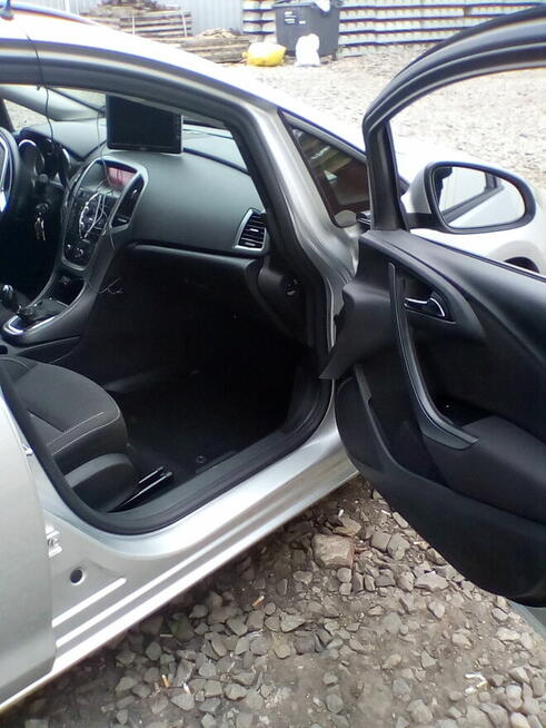 Sprzedam zamienie opla astra 1,4bg 140k 2015r