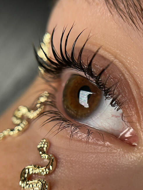 Stylizacja brwi i lifting rzęs /Sosnowiec