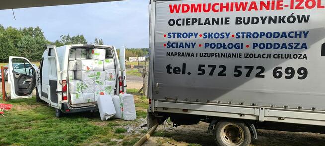 Docieplanie celulozą Naprawa uzupełnianie izolacji poddasza