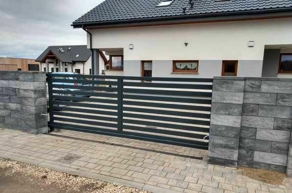 Ogrodzenie panelowe panel ogrodzeniowy podmurówka
