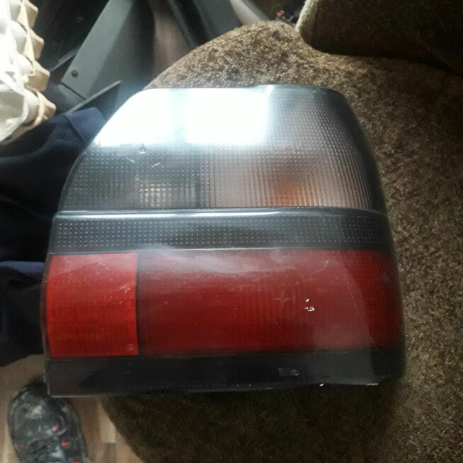 Tylna kompletna lampa prawa Renault 19 Chamade