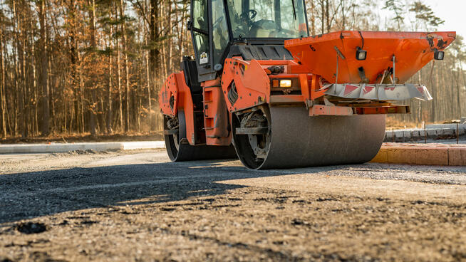 kursy koparkoładowarki mini koparki od 23.5- OSTRÓW