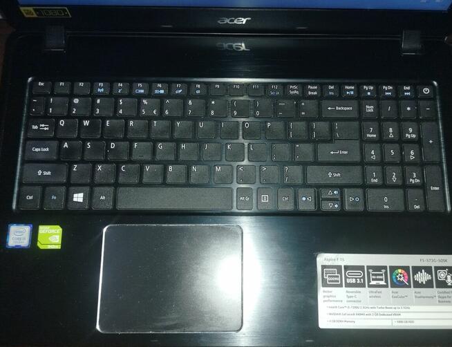 Laptop Acer Aspire f15