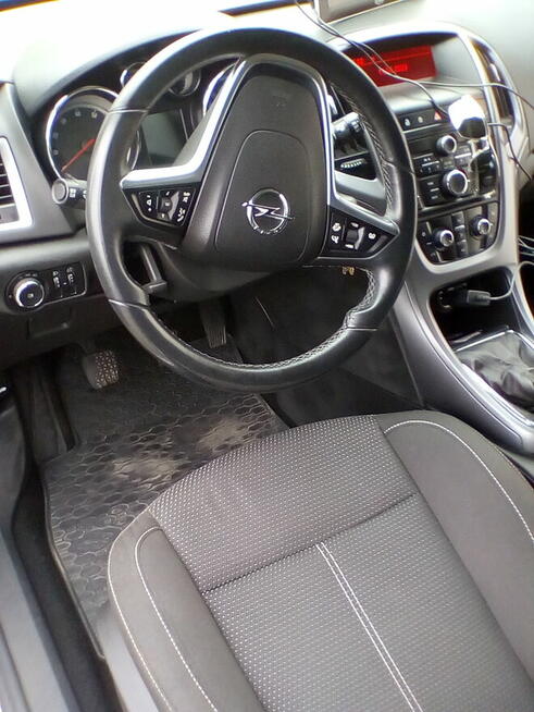 Sprzedam zamienie opla astra 1,4bg 140k 2015r