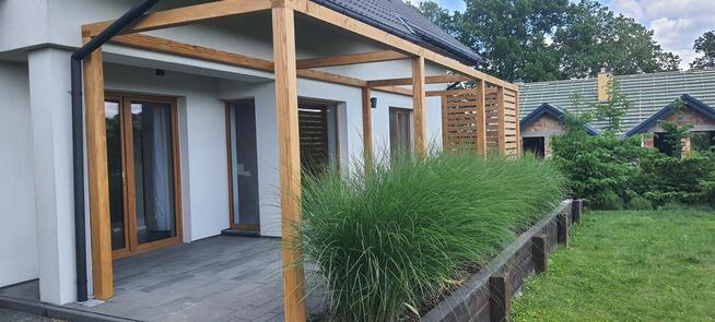 Konstrukcje drewniane pergole altany wiaty carport