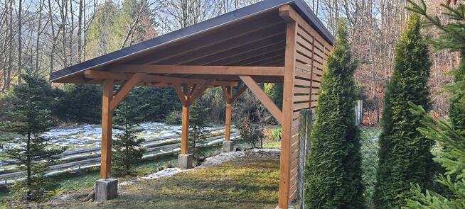Konstrukcje drewniane pergole altany wiaty carport