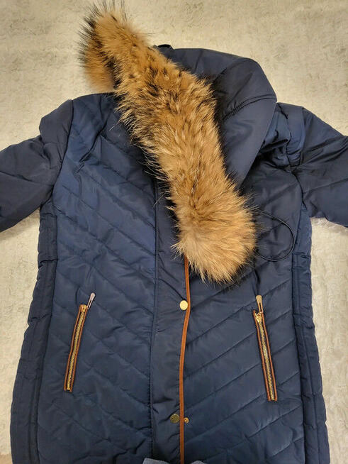 pikowany płaszcz damski ocieplany granatowy