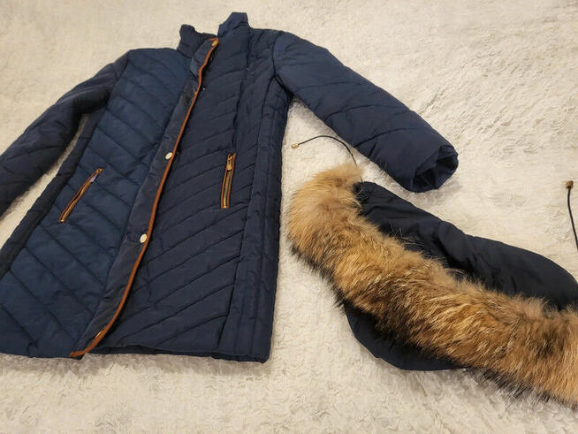 pikowany płaszcz damski ocieplany granatowy