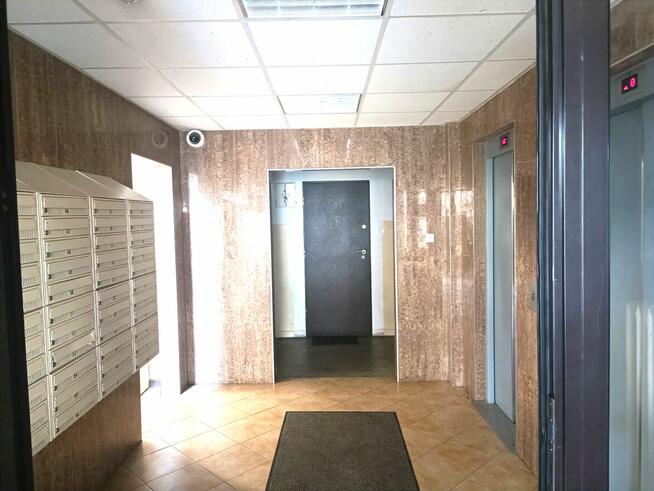 Wynajmę 3 pokojowe mieszkanie, balkon, Metro