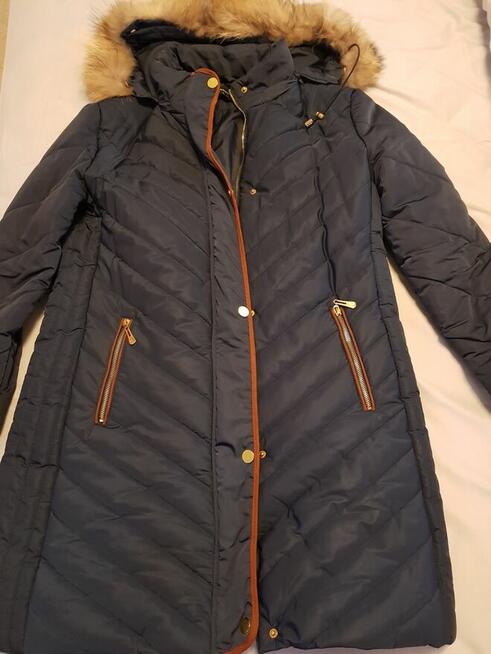 pikowany płaszcz damski ocieplany granatowy