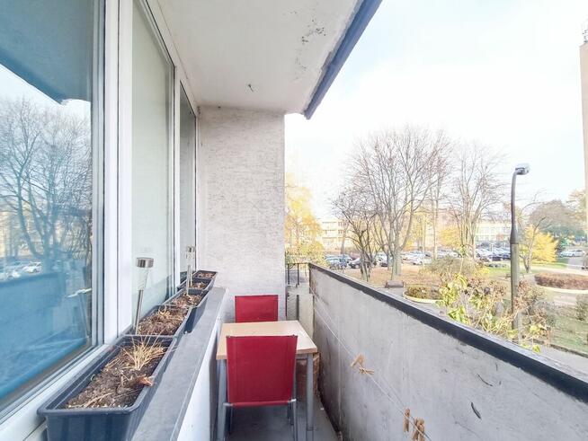 Wynajmę 3 pokojowe mieszkanie, balkon, Metro