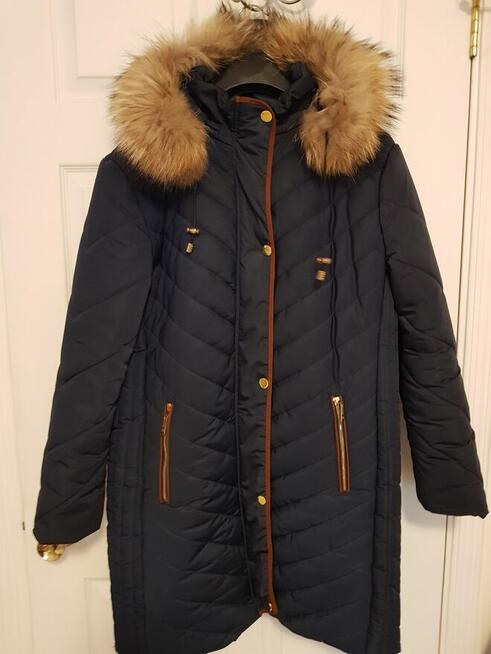 pikowany płaszcz damski ocieplany granatowy