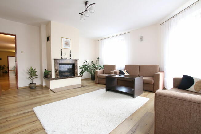 Budynek mieszkalno-usługowy, Lubartów,