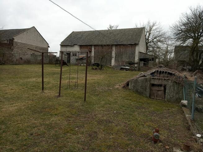 Sprzedam dom wraz z działką i budynkami gospodarczymi