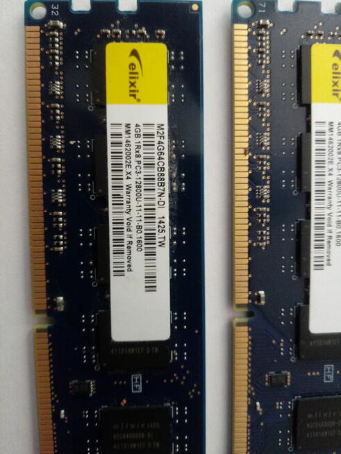 Router Asus plus 2 × 4GB pamiec DDR3