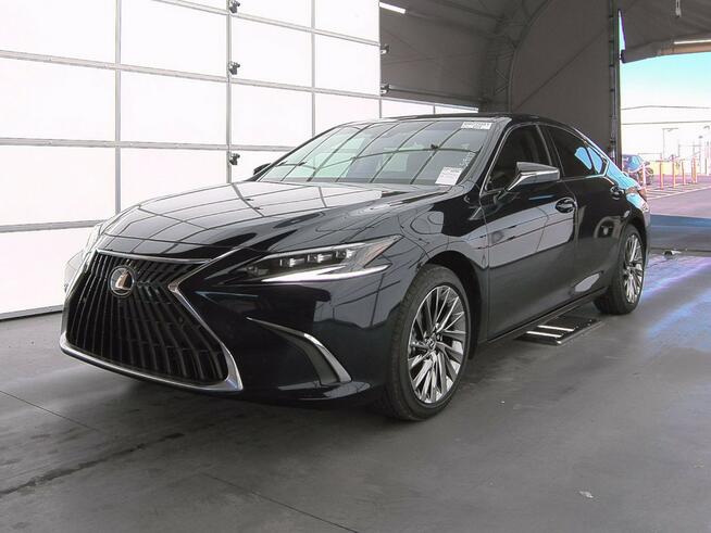 2024 Lexus ES ES 300h Ultra Luxury
