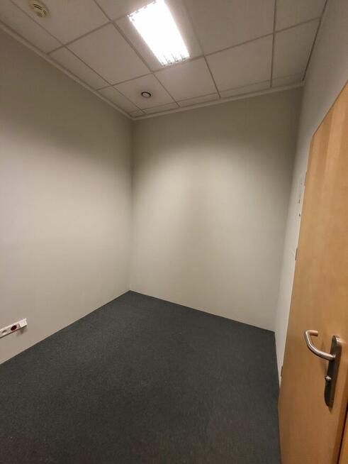 Wykończone biuro 74m2 w Warszawie