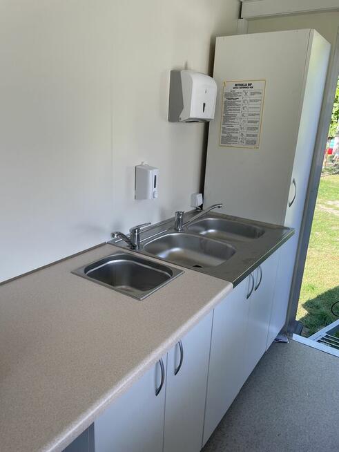 Przyczepa gastronomiczna 3,5m NOWA