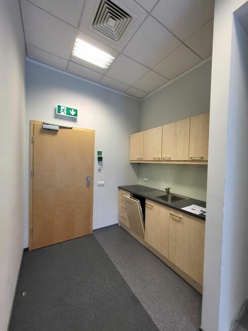 Wykończone biuro 74m2 w Warszawie