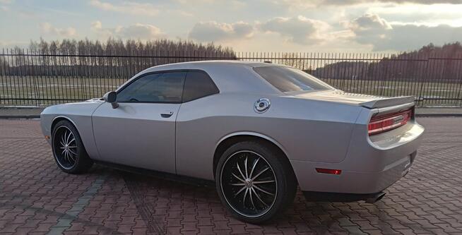Dodge Challenger 5.7 V8 Hemi R/T Plus. Alu 22 cale. Kaliforn