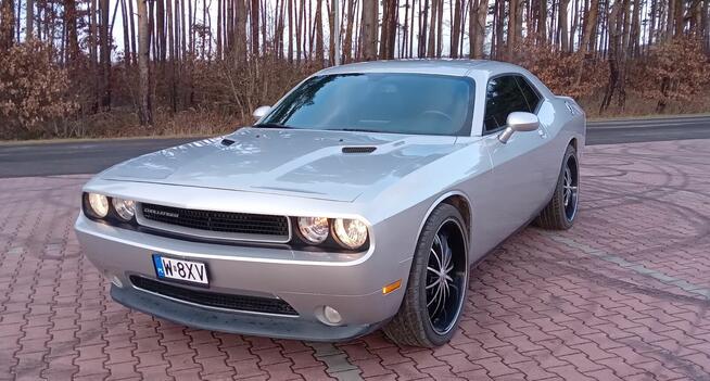 Dodge Challenger 5.7 V8 Hemi R/T Plus. Alu 22 cale. Kaliforn