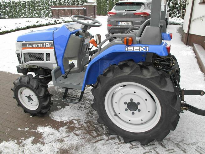 Mini Traktorek Iseki 18KM 4X4 Wspomaganie Mała Kosiarka