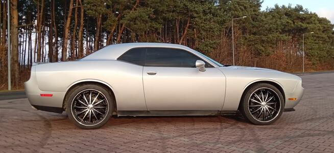 Dodge Challenger 5.7 V8 Hemi R/T Plus. Alu 22 cale. Kaliforn