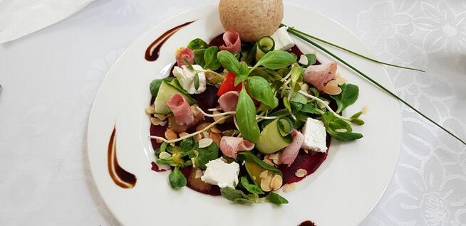 Kelnerka restauracja