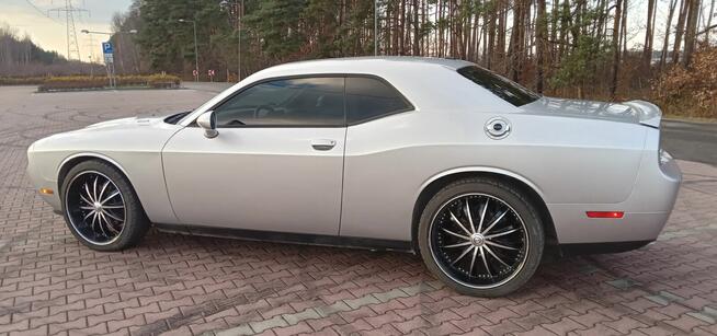 Dodge Challenger 5.7 V8 Hemi R/T Plus. Alu 22 cale. Kaliforn