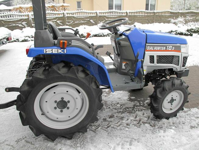 Mini Traktorek Iseki 18KM 4X4 Wspomaganie Mała Kosiarka