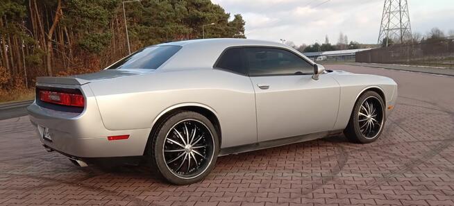Dodge Challenger 5.7 V8 Hemi R/T Plus. Alu 22 cale. Kaliforn