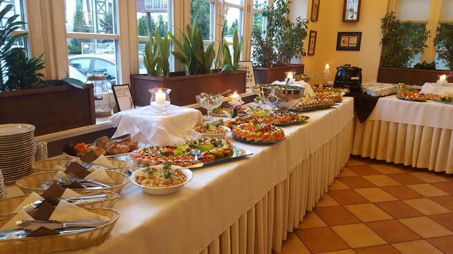 Recepcjonistka -hotel 3 ***