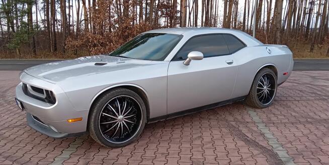 Dodge Challenger 5.7 V8 Hemi R/T Plus. Alu 22 cale. Kaliforn