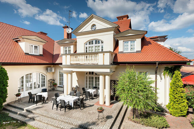 Kelnerka restauracja